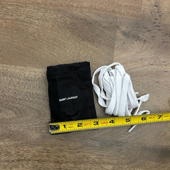 Yves Saint Laurent extra laces - Picture 3 of 3